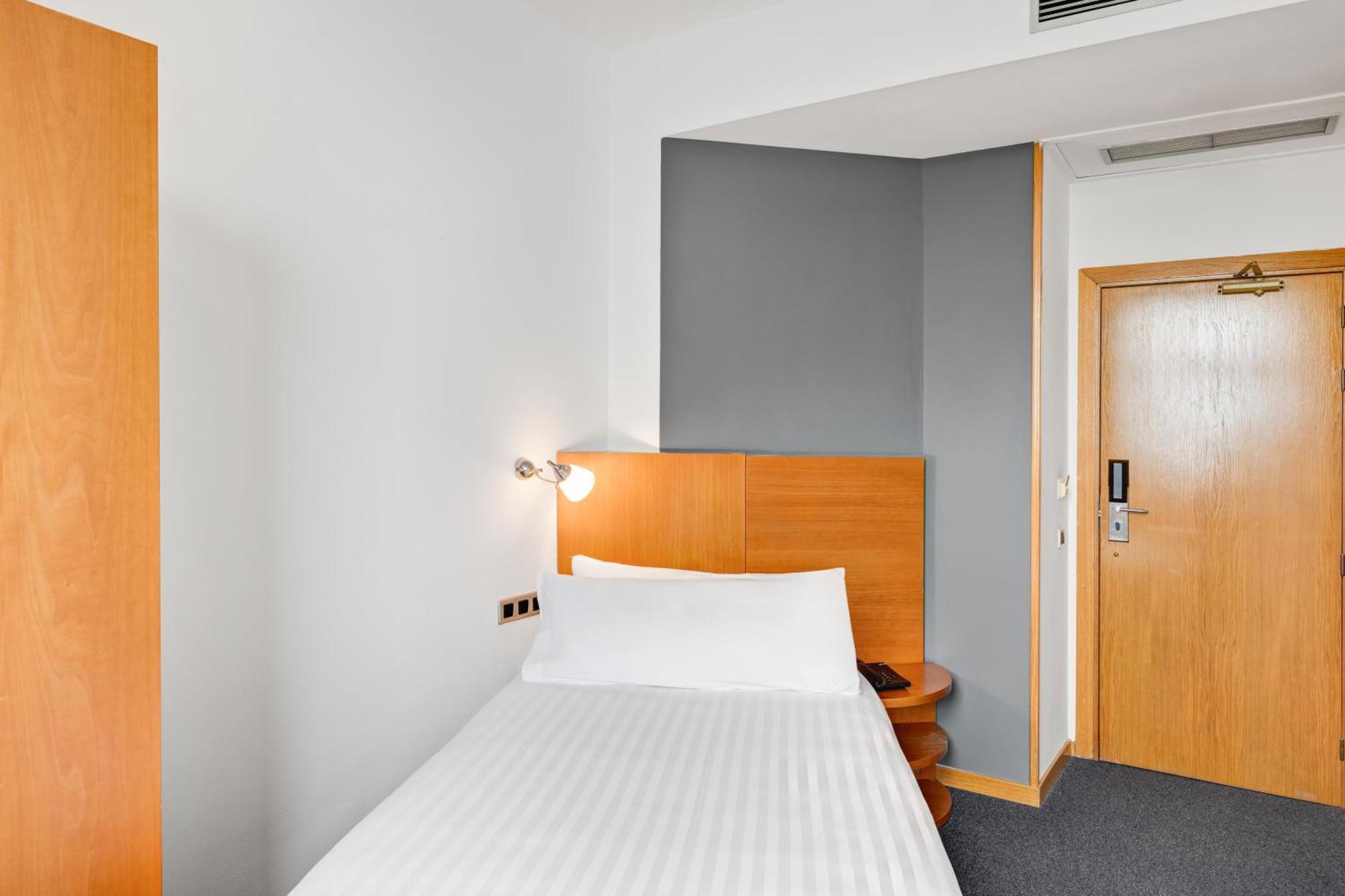 B&B Hotel Barcelona Mollet Porta De Gallecs Mollet del Vallès Exterior foto