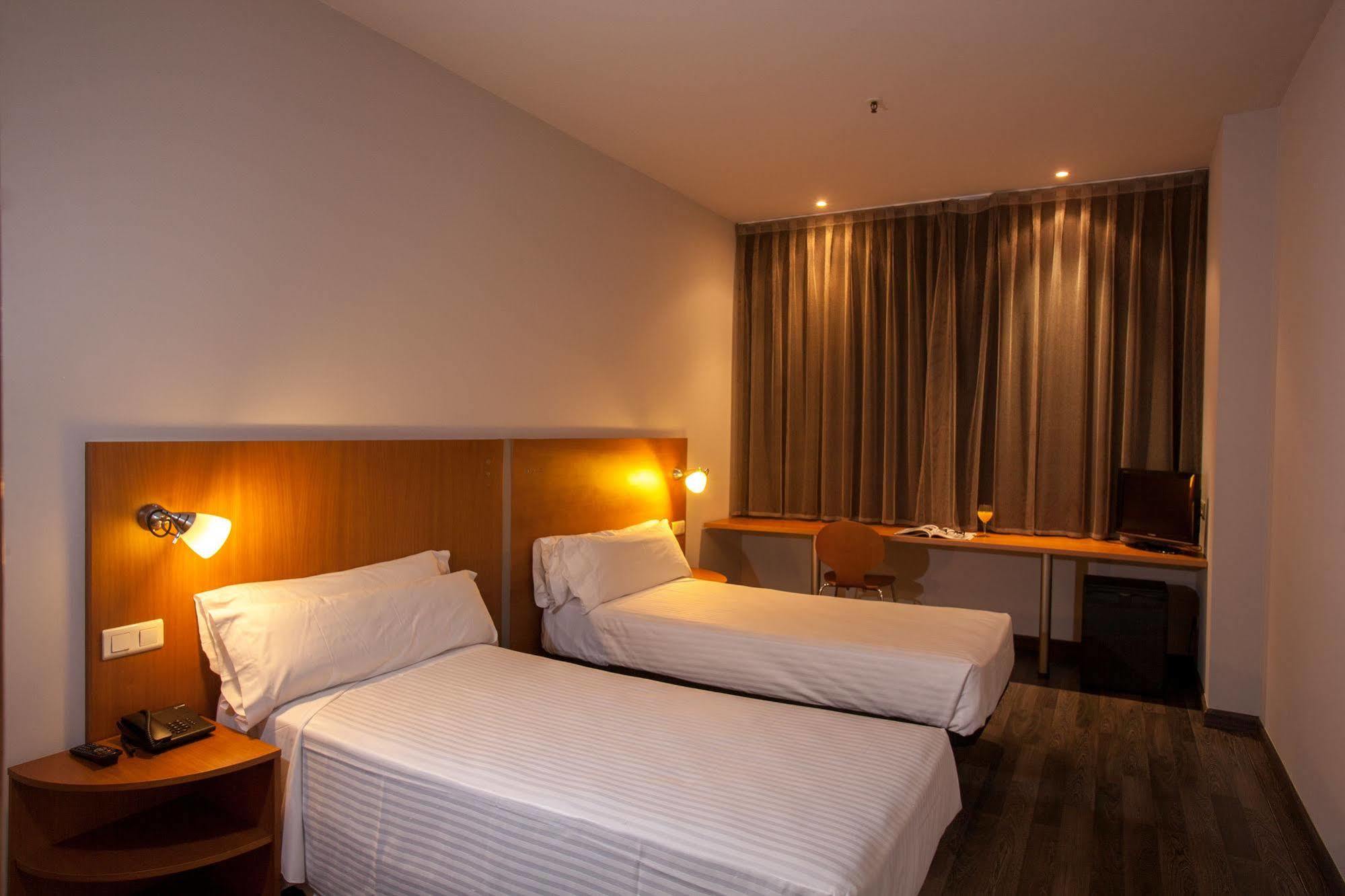 B&B Hotel Barcelona Mollet Porta De Gallecs Mollet del Vallès Exterior foto